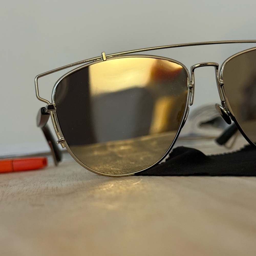 DIOR Technologie Mirrored Sunglasses - Picture 4 of 11